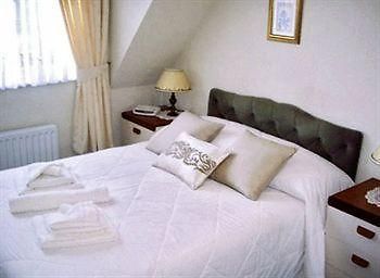 The Beech Tree Hotel Хайклиф Екстериор снимка